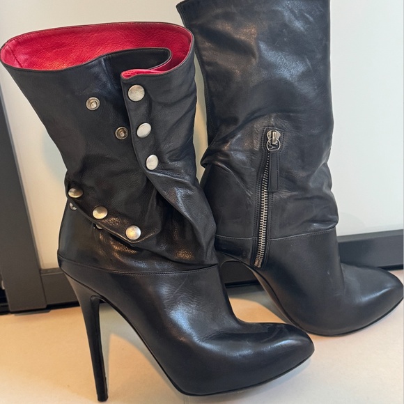 Alexander McQueen Shoes - Alexander McQueen Ankle Boots Size EU38